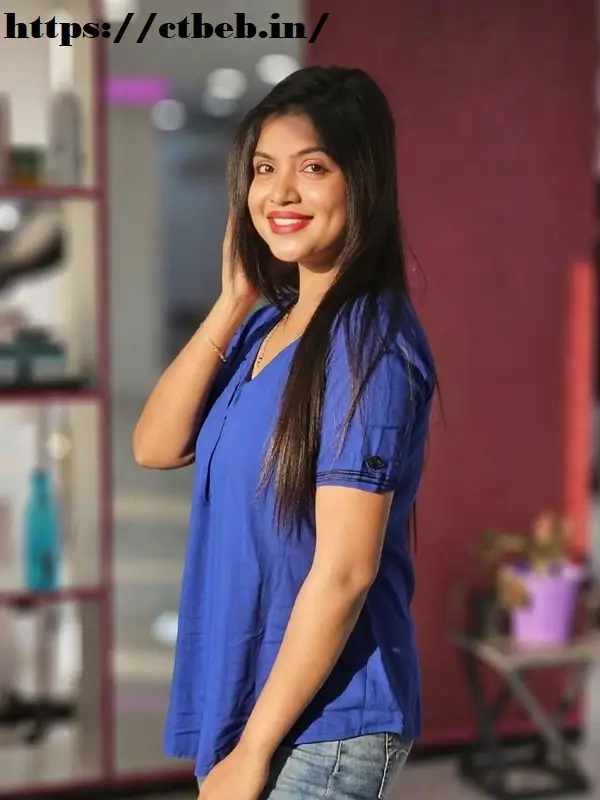 female escort Mussoorie profile